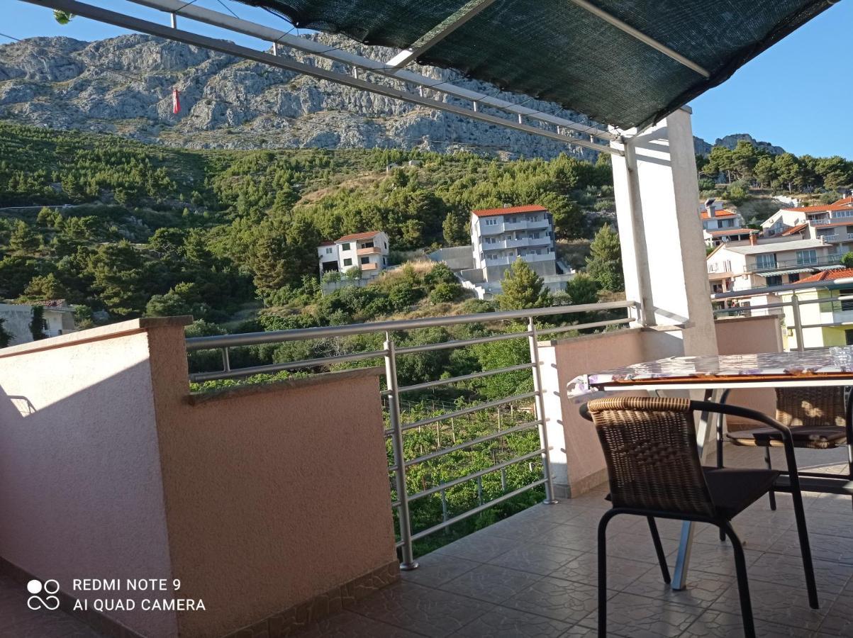 Apartments Mihovil أوميس المظهر الخارجي الصورة